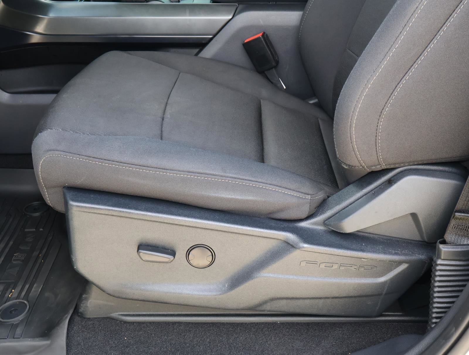 2024 Ford F-150 XLT - Photo 16