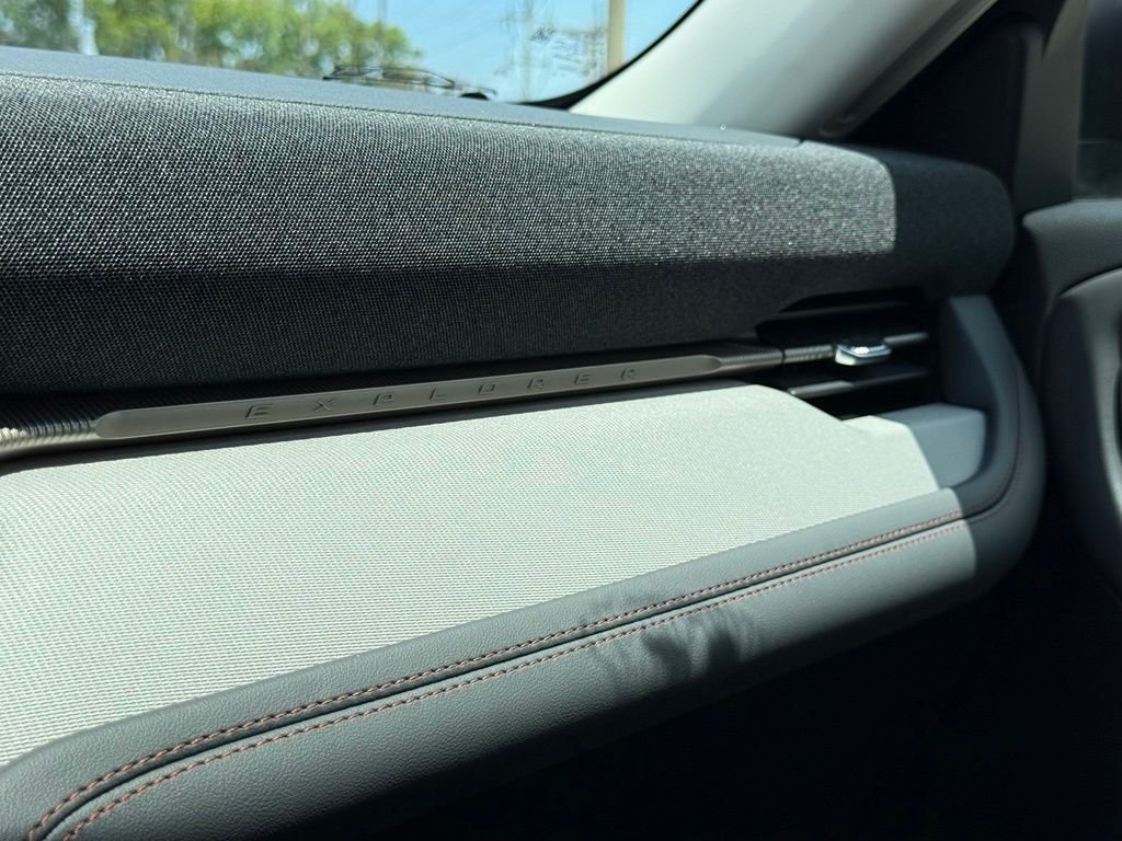 New 2026 Vapor Blue Metallic Ford Active image 9