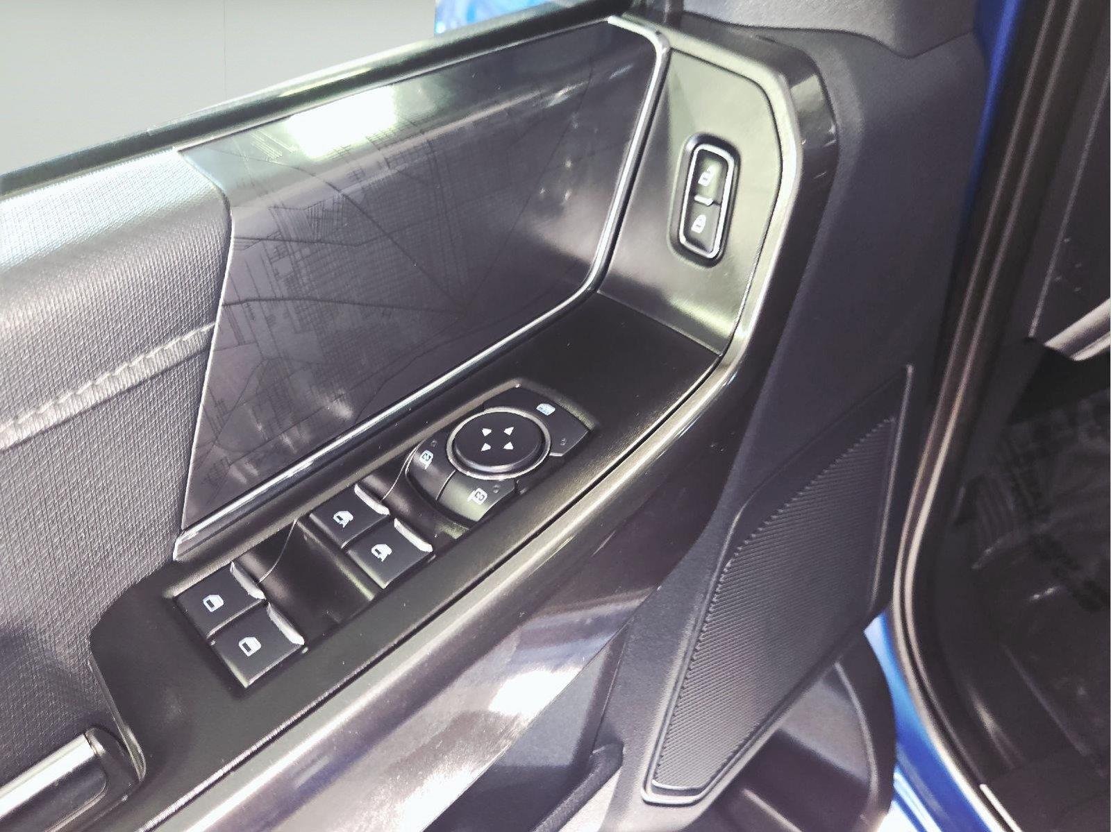 Used 2023 Atlas Blue Ford XLT image 30