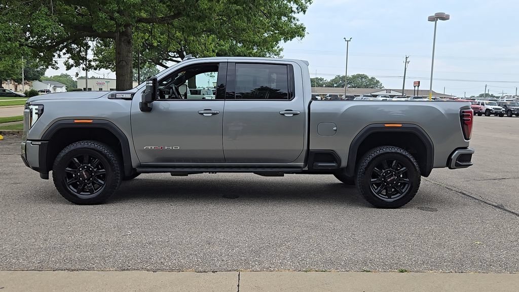 Used 2025 Sterling Metallic GMC AT4 image 5