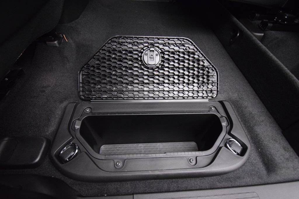 New 2026 Forged Blue Metallic Exterior Paint RAM Laramie image 34