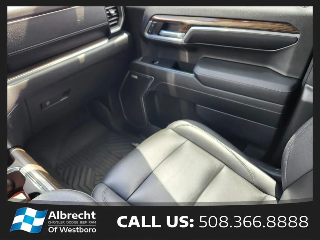 Used 2023 Black Chevrolet RST image 15