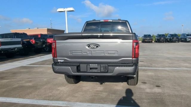 New 2026 Carbonized Gray Metallic Ford XLT image 91