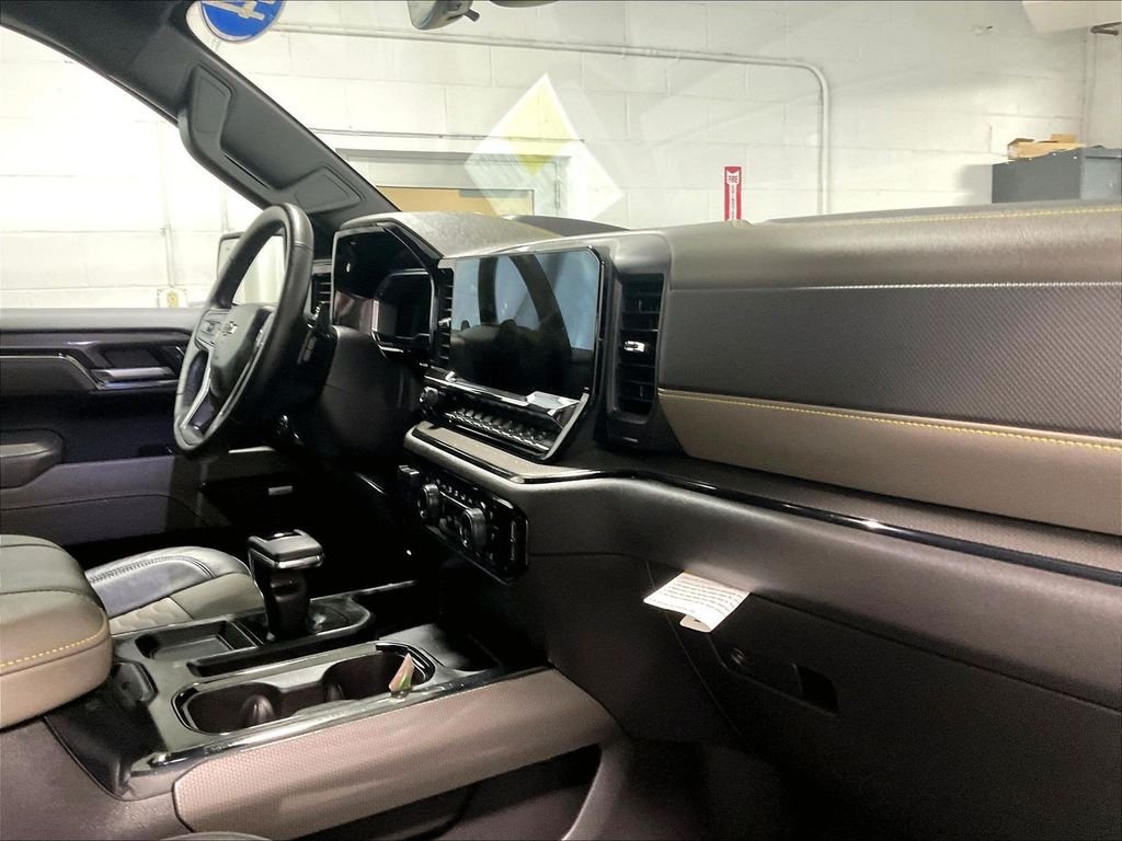 Used 2024 White Chevrolet ZR2 image 14