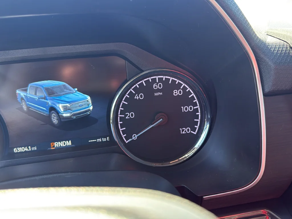 Used 2023 Gray Ford XLT image 12