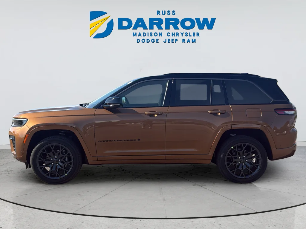 New 2027 Copper Shino Metallic Clear-Coat Paint Jeep Summit image 2