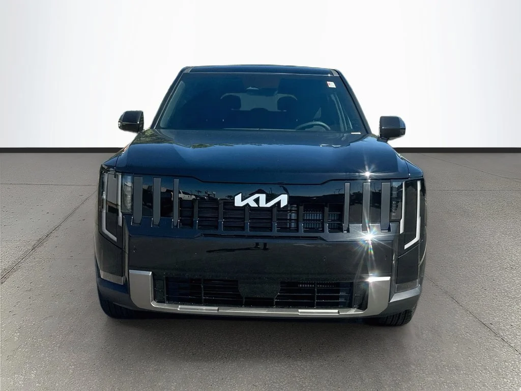 New 2027 Ebony Black Kia LX image 2