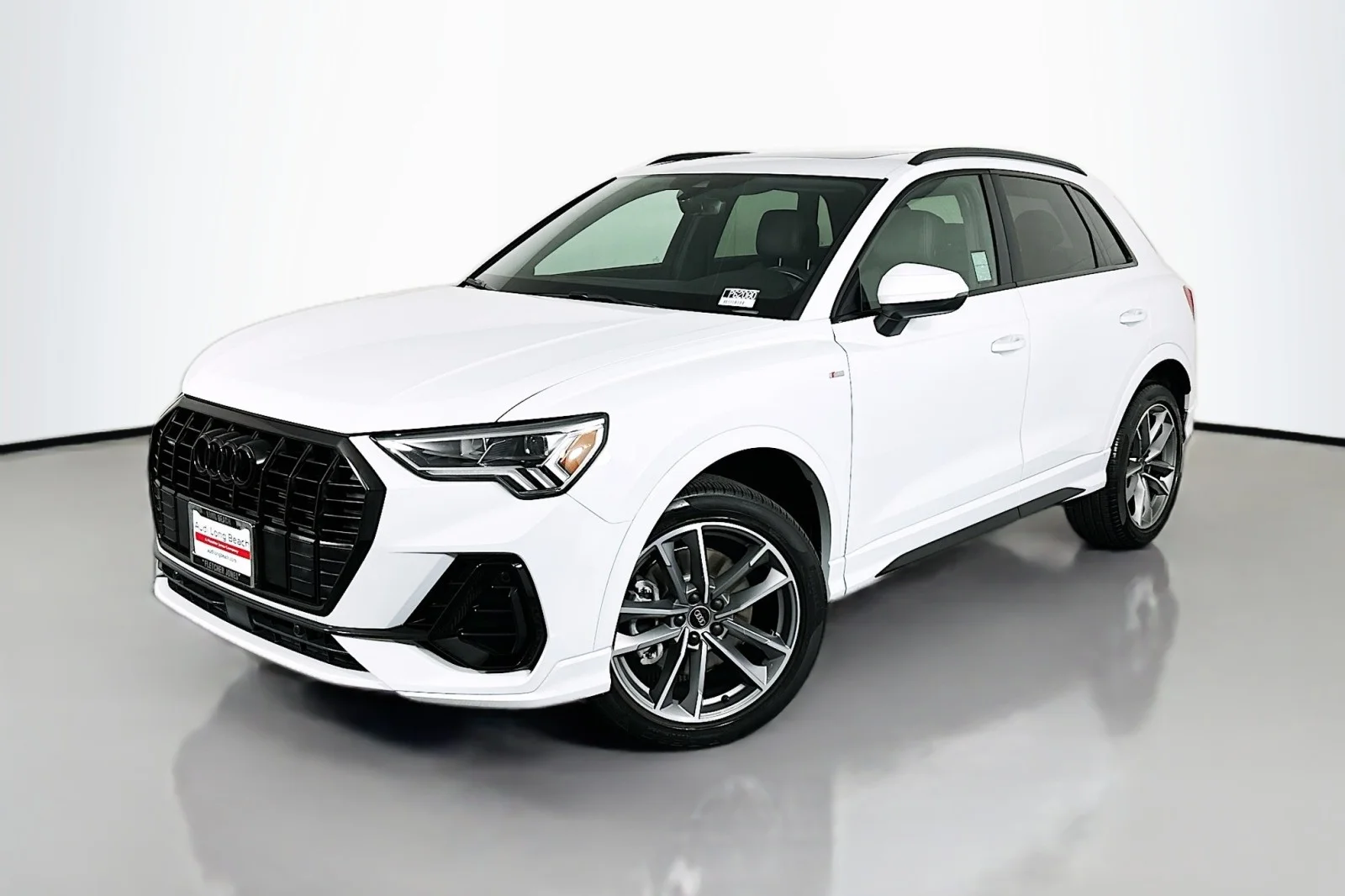 2023 Audi Q3 45 TFSI S Line Premium quattro's photo