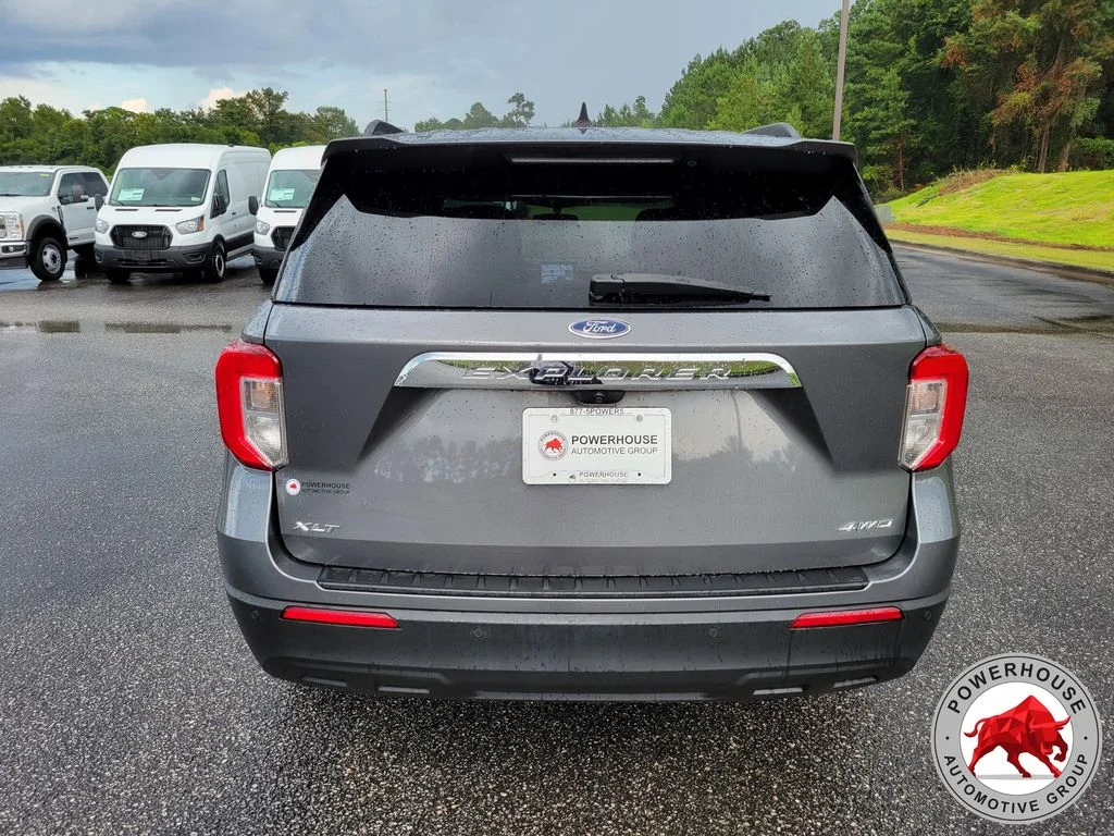Used 2023 Gray Ford XLT image 4