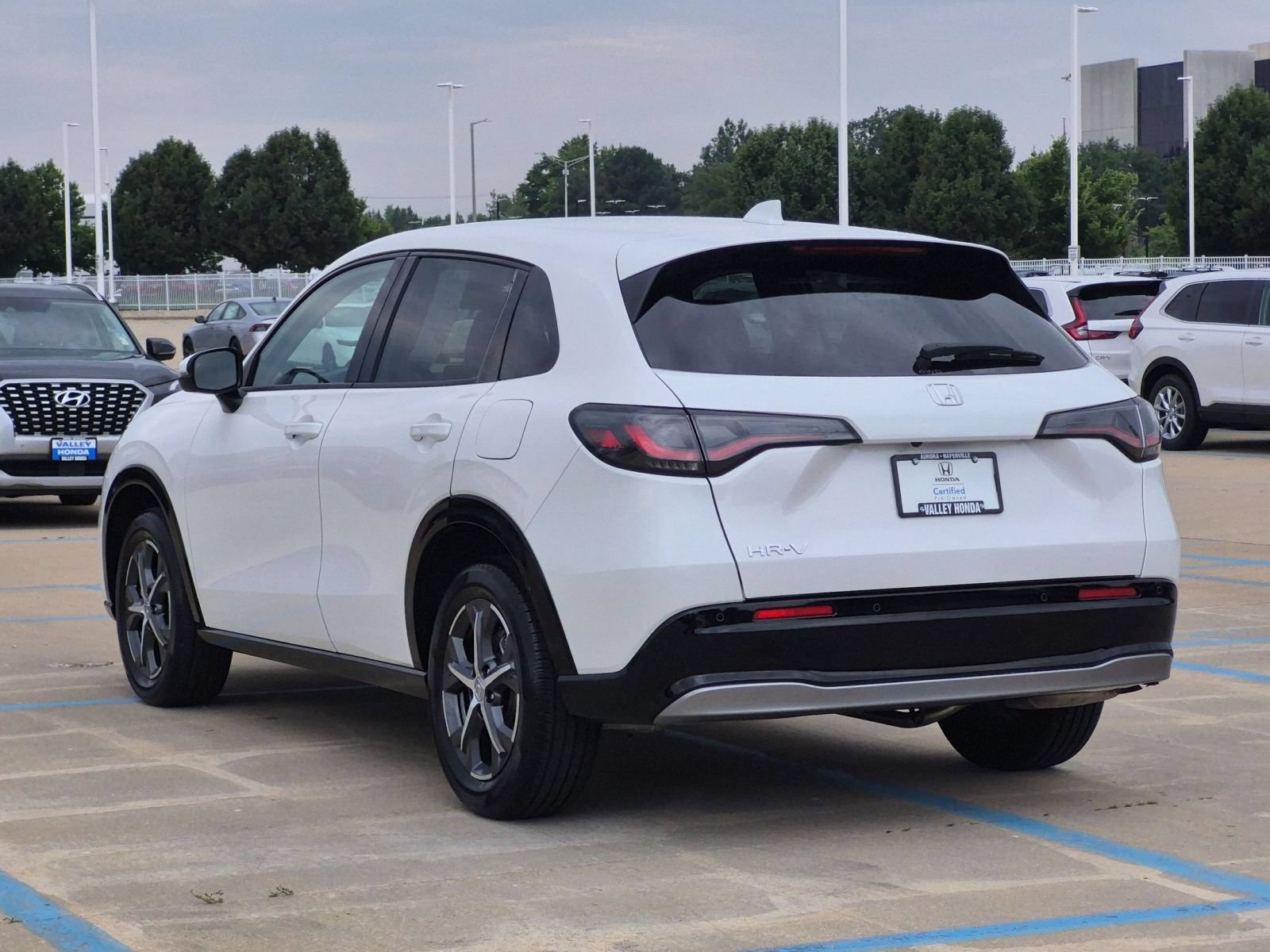 2024 Honda HR-V EX-L - Photo 9