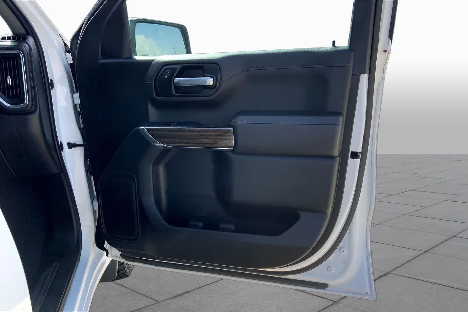 2021 Chevrolet Silverado 1500 LT - Photo 22