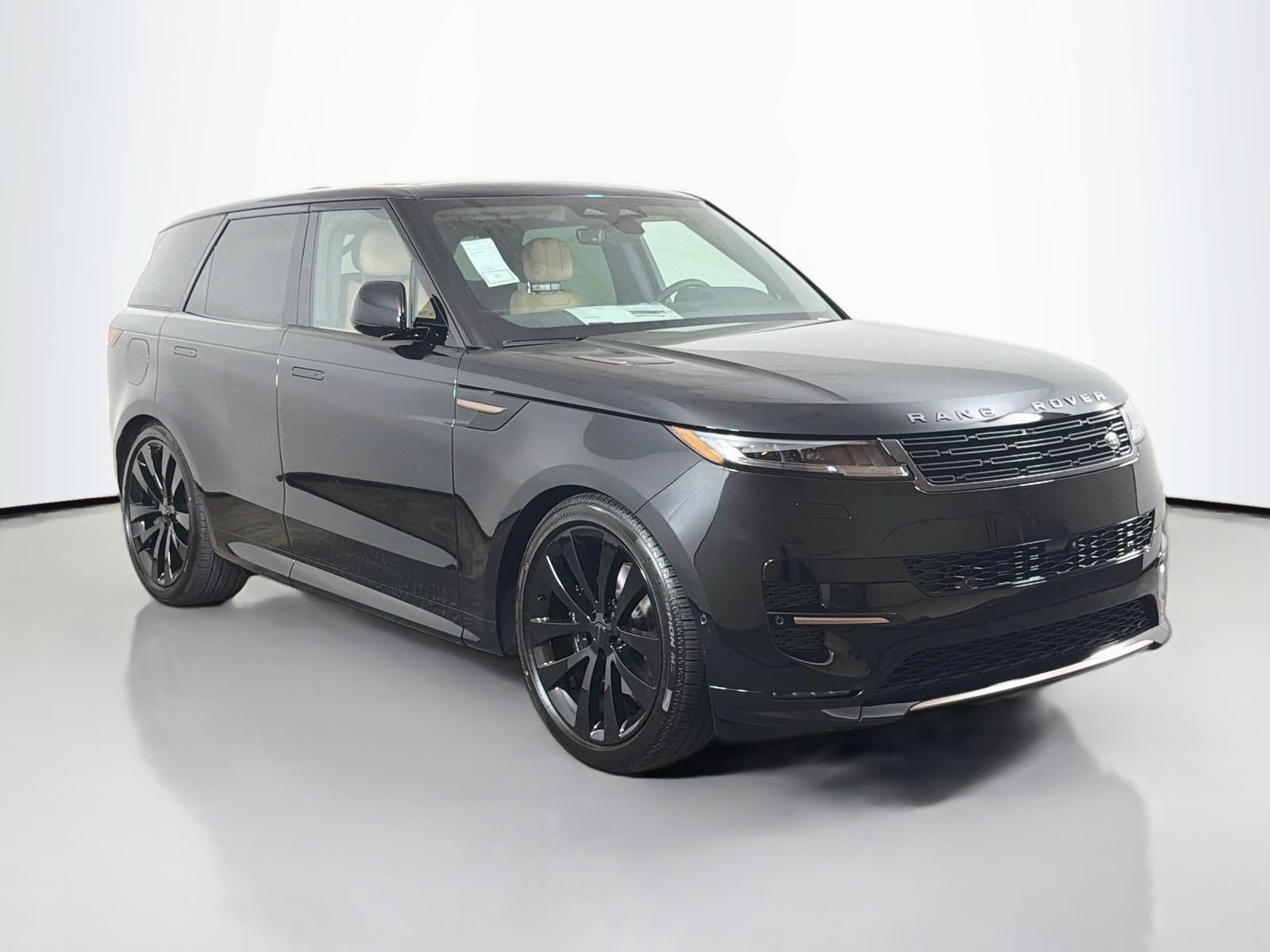 New 2026 Santorini Black Land Rover Dynamic SE image 7