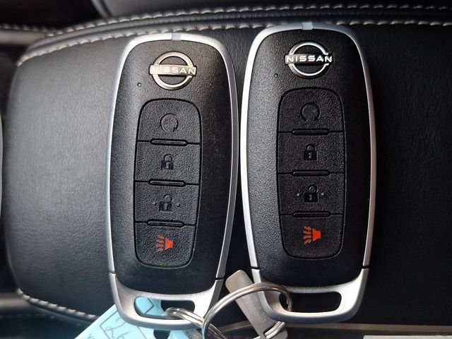 Used 2024 Red Nissan SR image 28
