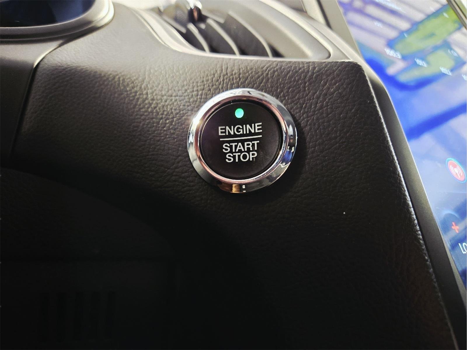 Used 2024 Agate Black Ford SE image 11