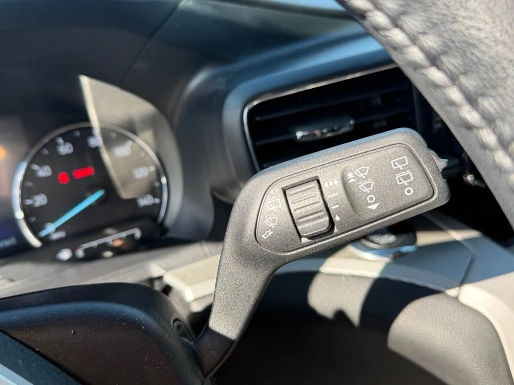Used 2023 Gray Ford XLT image 33