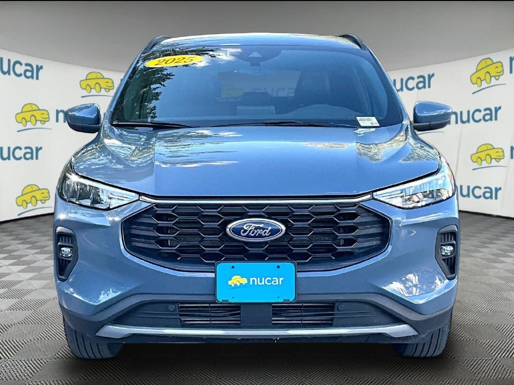 Used 2025 Vapor Blue Ford ST-Line Select image 2