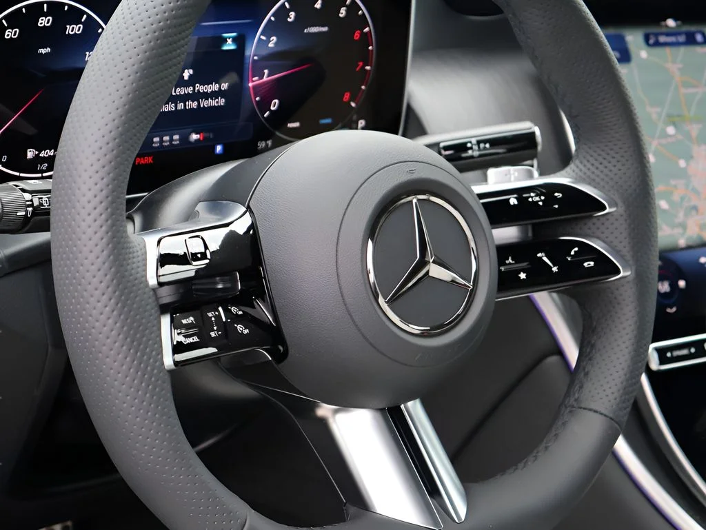 Used 2026 Black Mercedes-Benz GLC 300 image 20