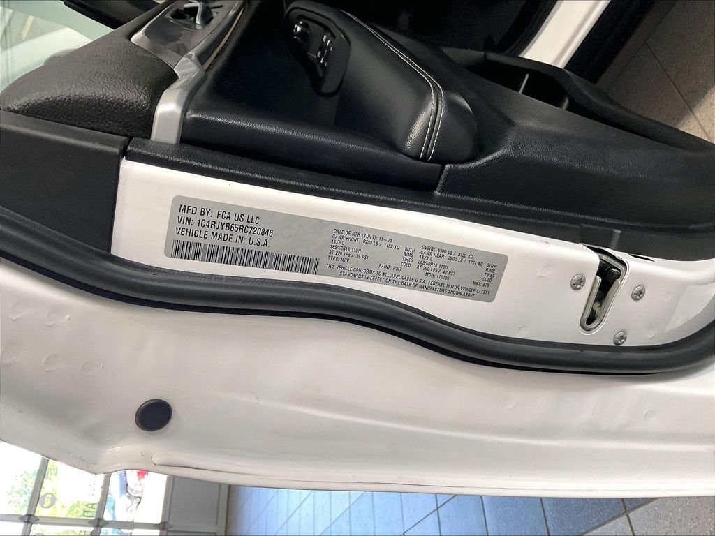 Used 2024 White Jeep 4xe image 36