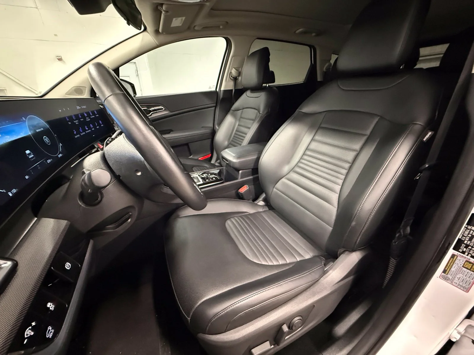 Used 2023 White Kia SX-Prestige image 18