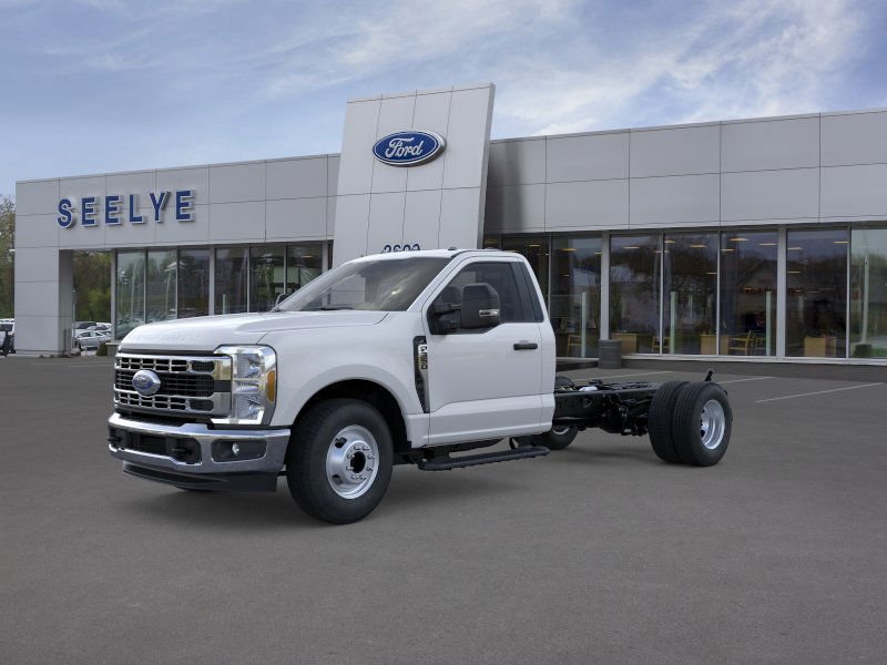 2026 Ford F-350 Super Duty Chassis Cab XL