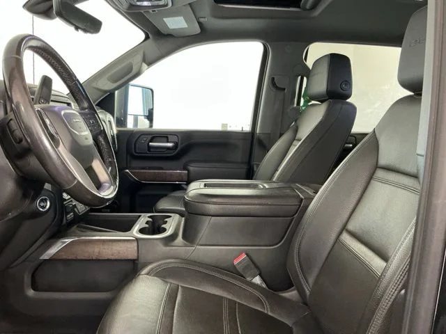 Used 2021 Black GMC Denali image 9