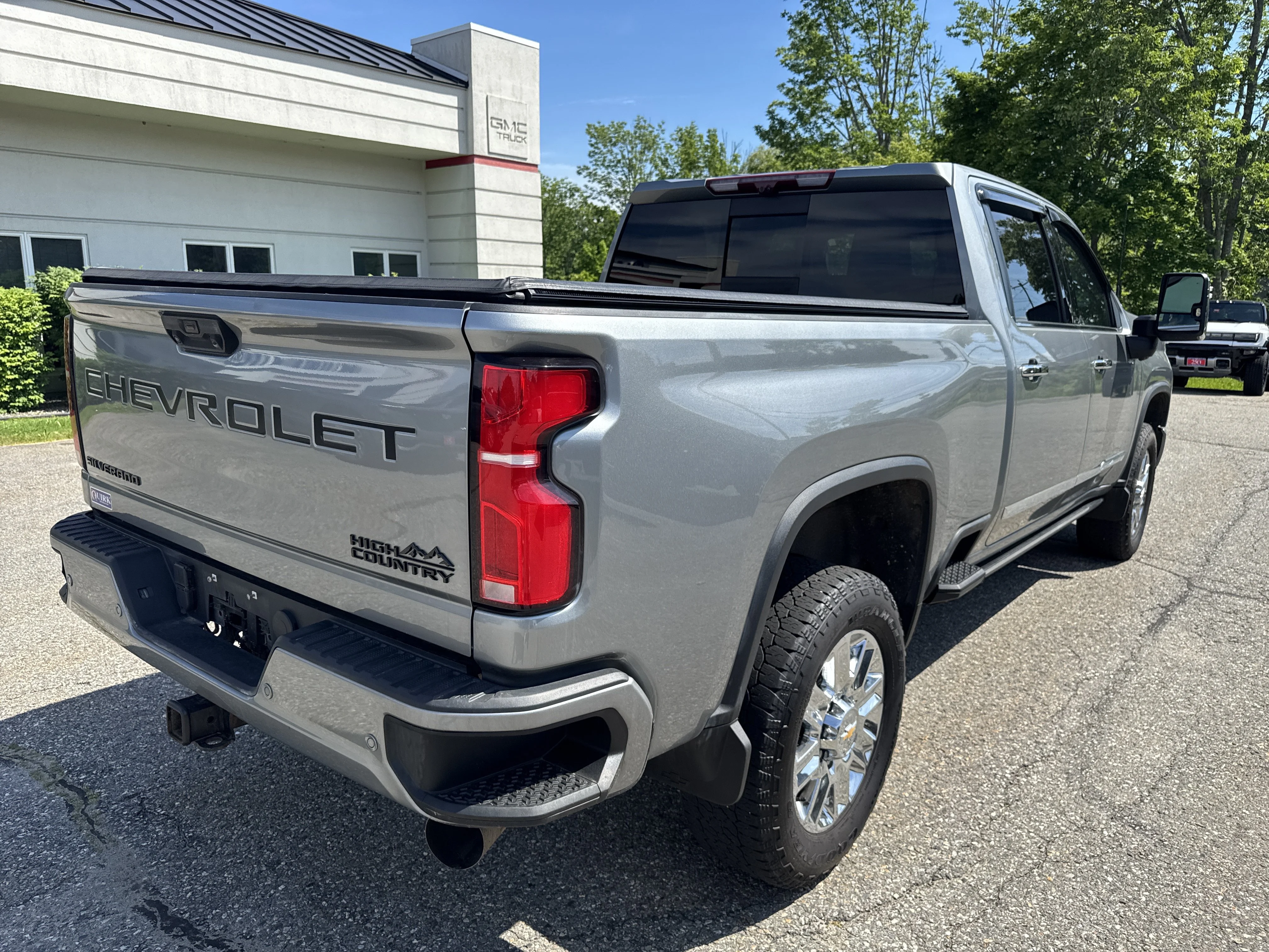 Used 2024 Sterling Gray Metallic Chevrolet High Country image 5