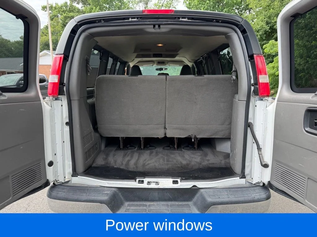 Used 2017 White Chevrolet LT image 19
