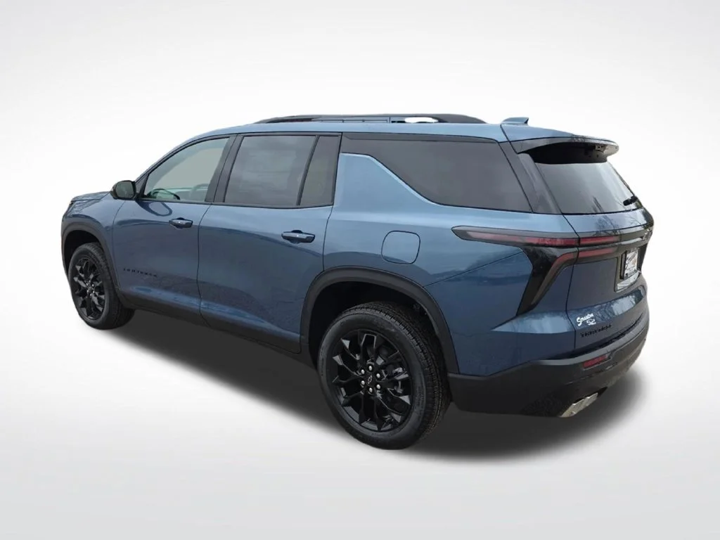 2026 Chevrolet Traverse LT - Photo 8