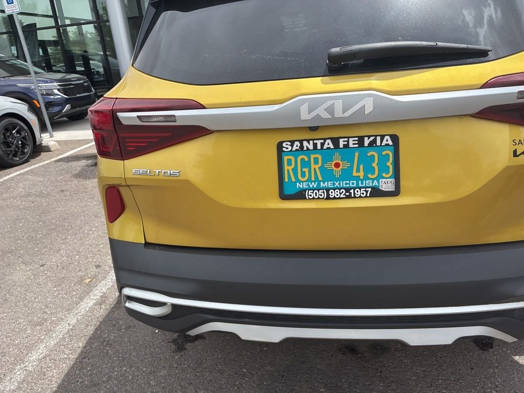 Certified Used 2022 Yellow Kia S image 22
