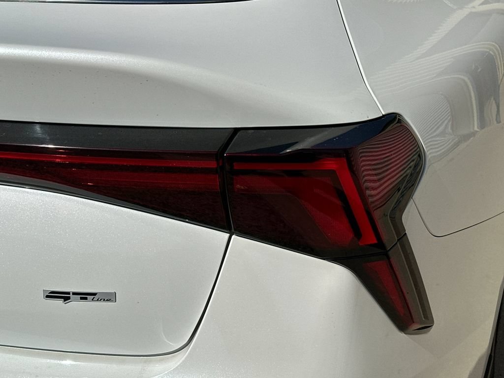 2025 Kia K5 GT-Line - Photo 36