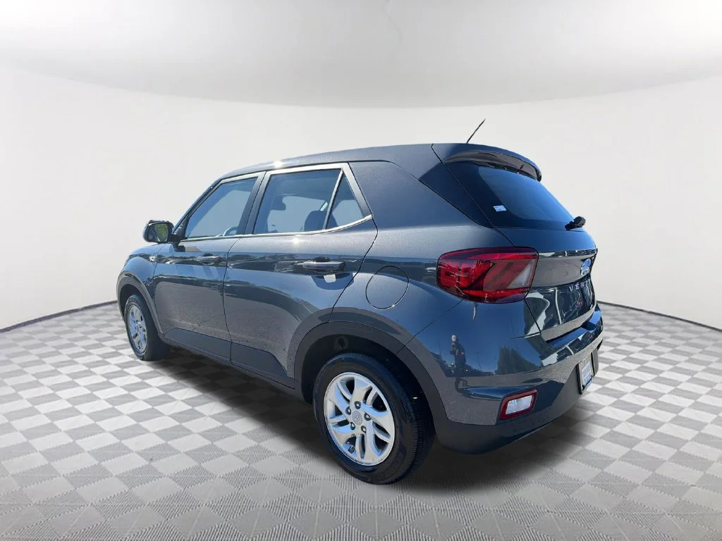 Used 2026 Gray Hyundai SE image 7