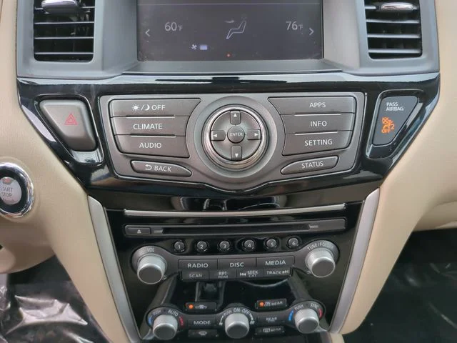 Used 2019 White Nissan SV image 22