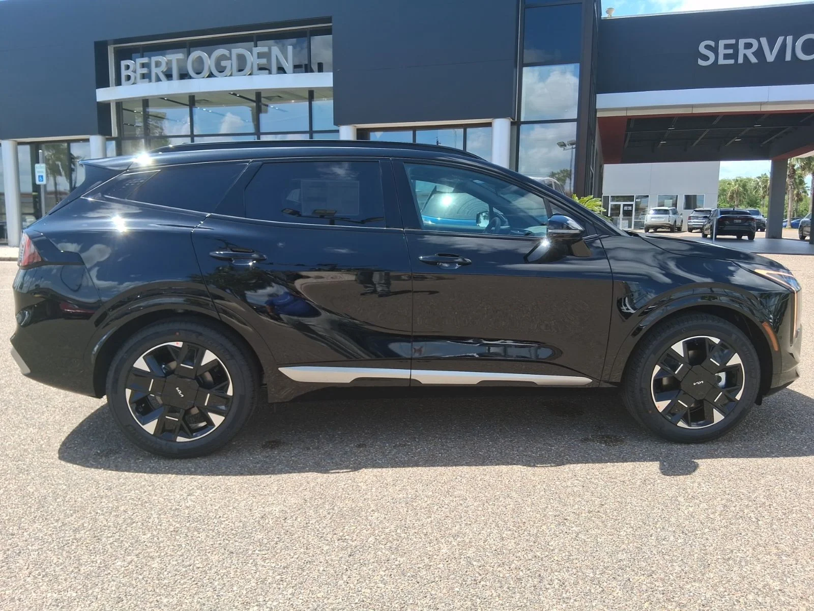 New 2026 Black Kia SX-Prestige image 3