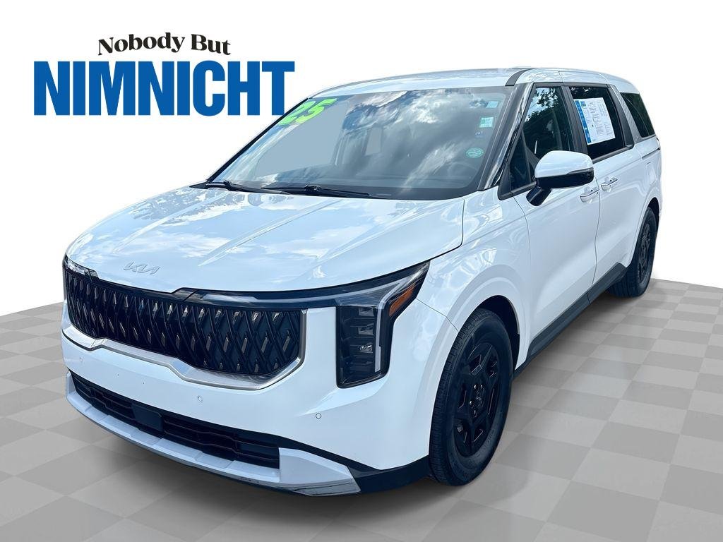 Used 2025 White Kia LXS image 1
