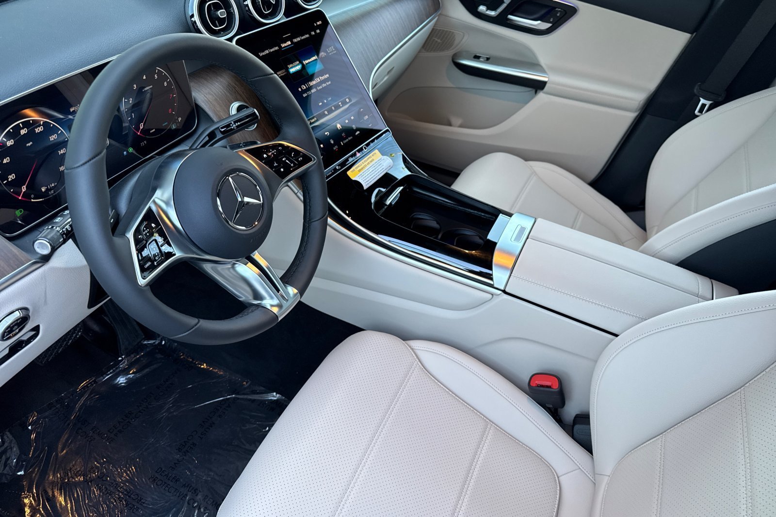 New 2027 Polar White Mercedes-Benz GLC 300 image 16