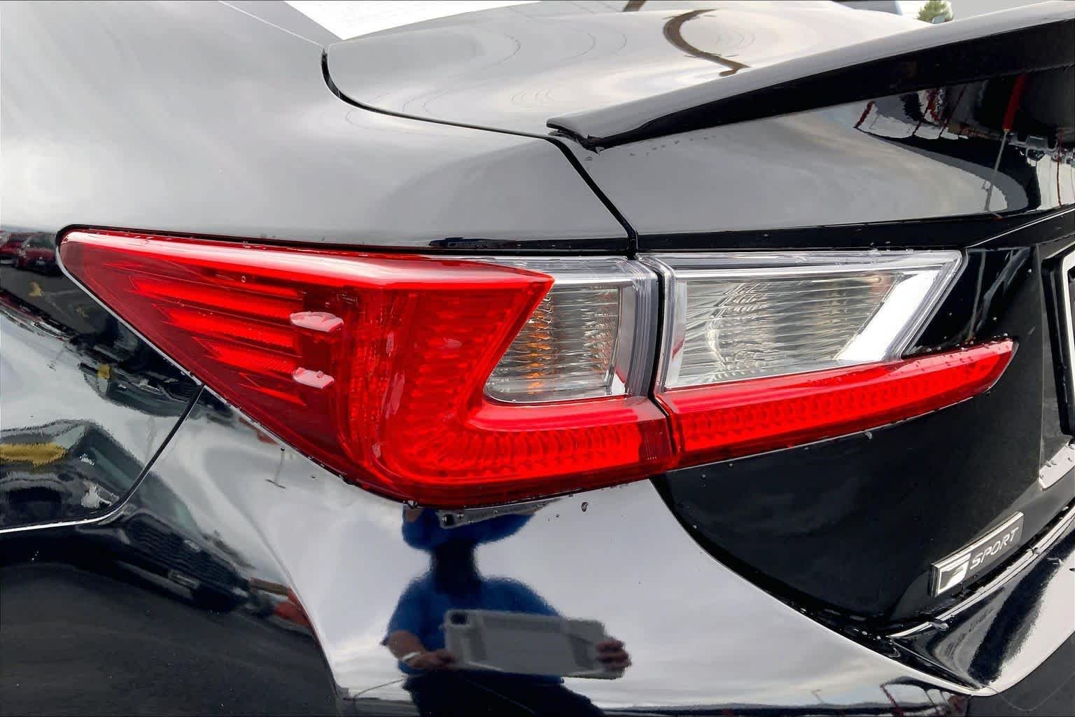 Used 2015 Obsidian Lexus  image 29