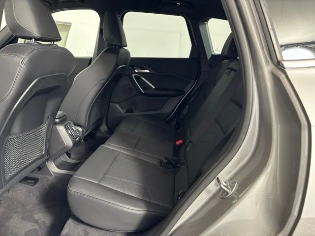 Used 2024 Space Silver Metallic BMW xDrive28i image 19