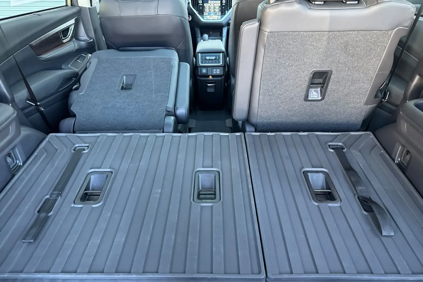 New 2026 AUTUMN GREEN METALLIC Subaru Touring 7-Passenger image 14