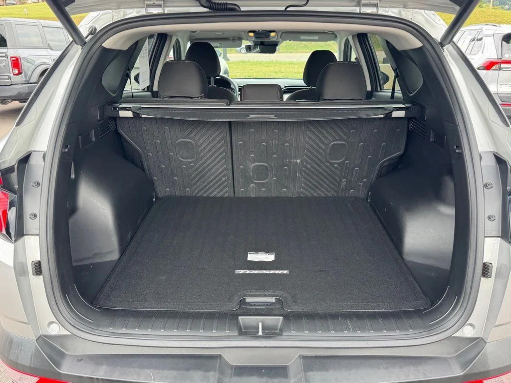 Used 2024 Silver Hyundai SEL image 20