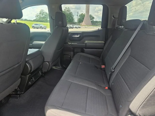 Used 2022 Silver Chevrolet Custom image 24