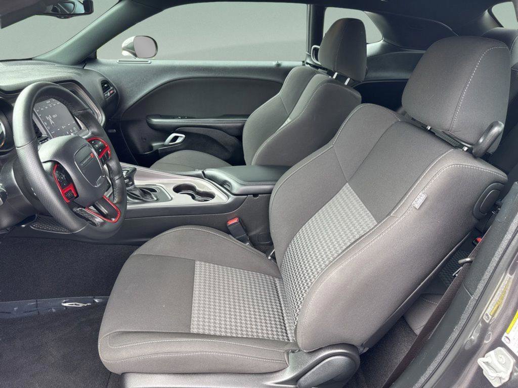 Used 2023 Granite Pearlcoat Dodge R/T Scat Pack image 11