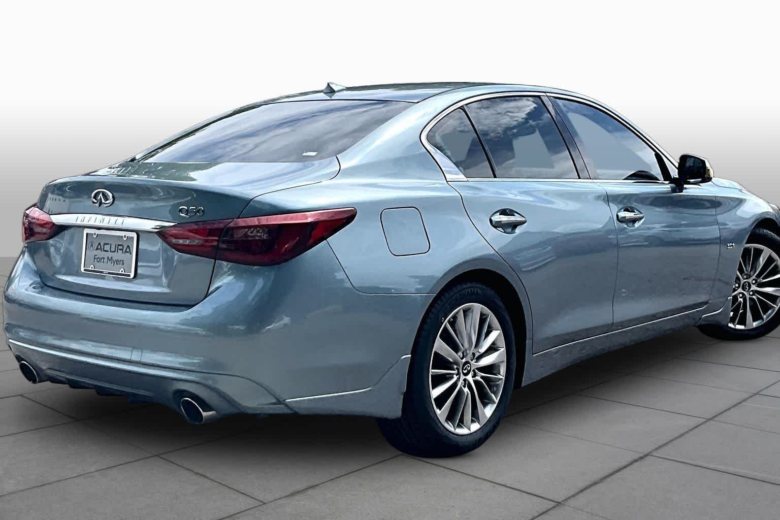 Used 2018 Hagane Blue INFINITI 3.0t LUXE image 13