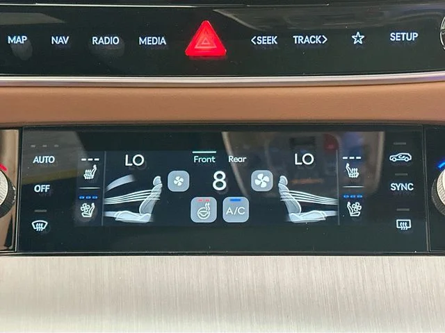 New 2026 White Genesis 2.5T Advanced image 19