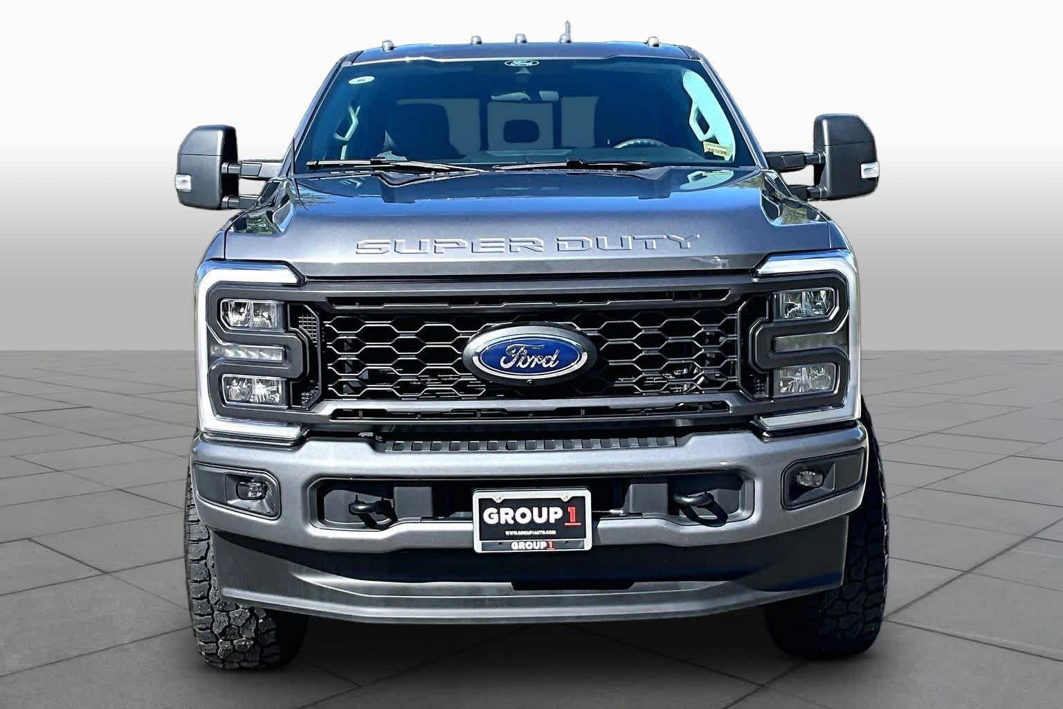 Used 2025 Carbonized Gray Ford XL image 4