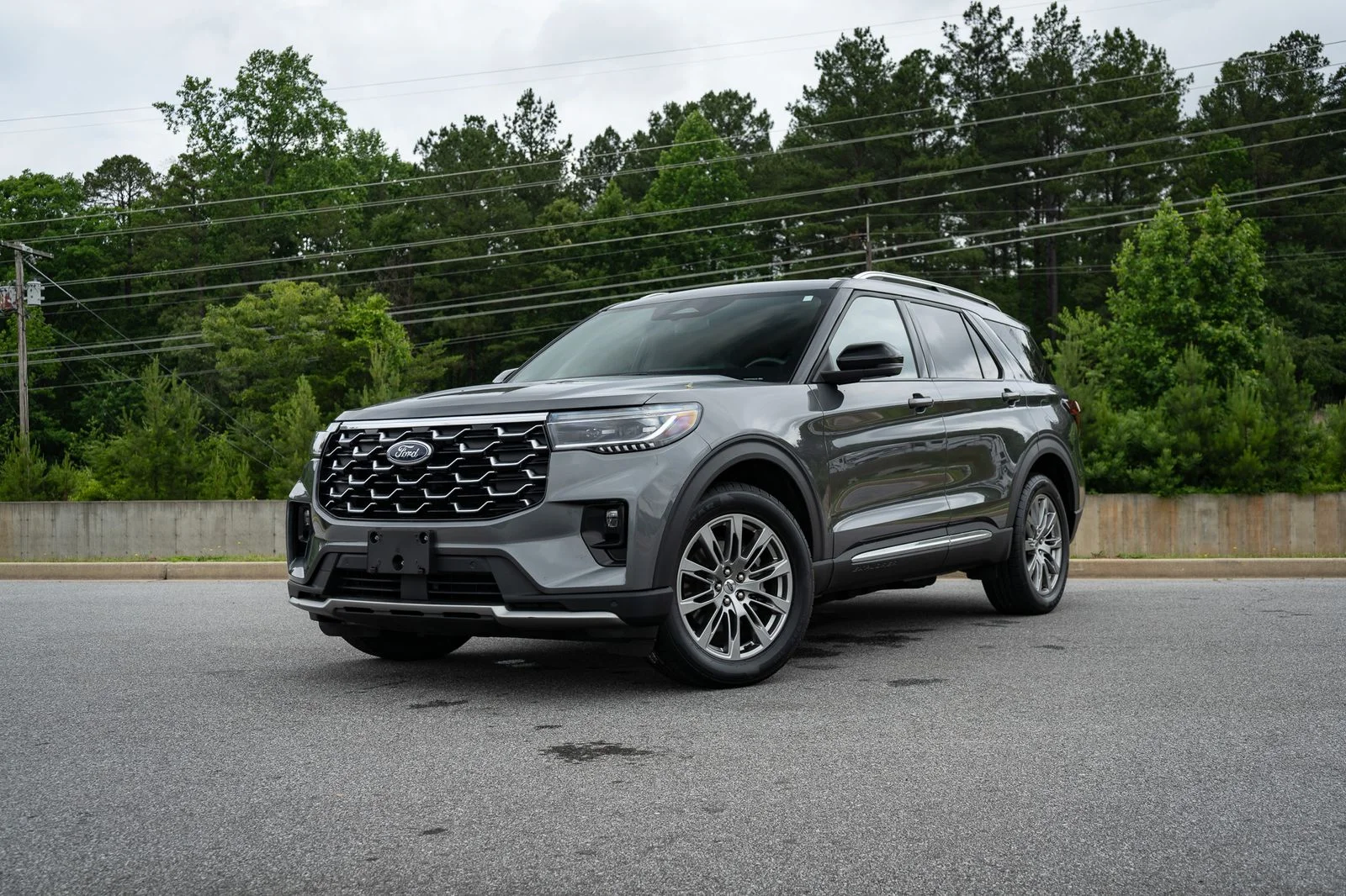 2025 Ford Explorer Platinum 4WD (PL535)'s photo