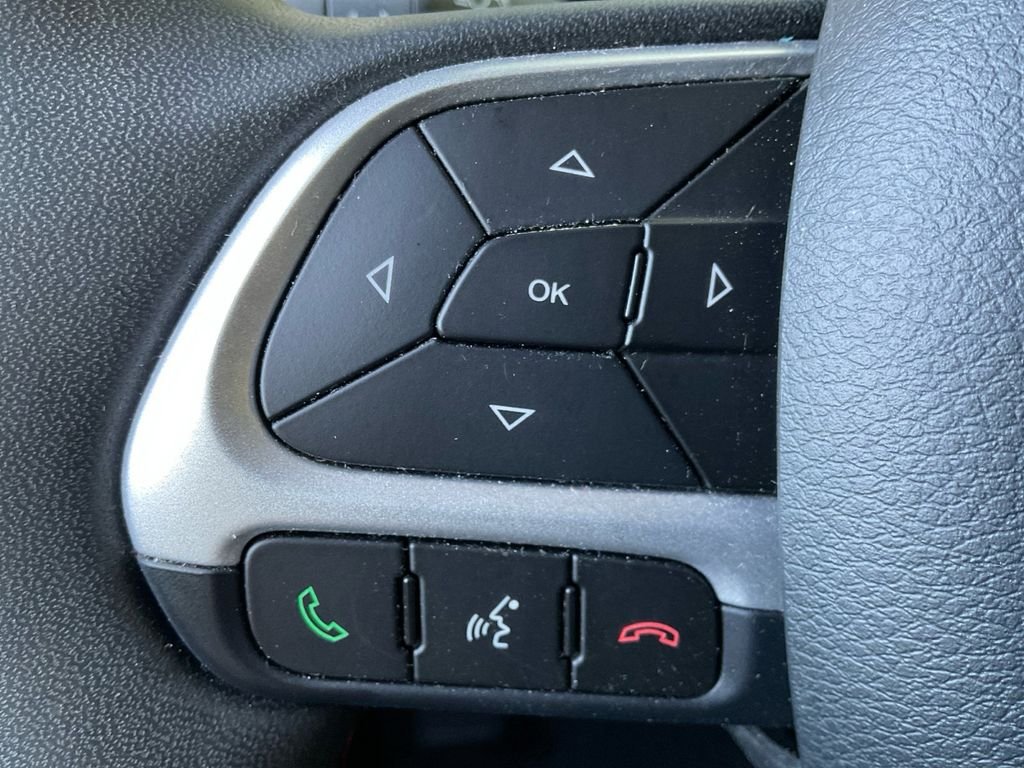 Used 2023 White Jeep Trailhawk image 32