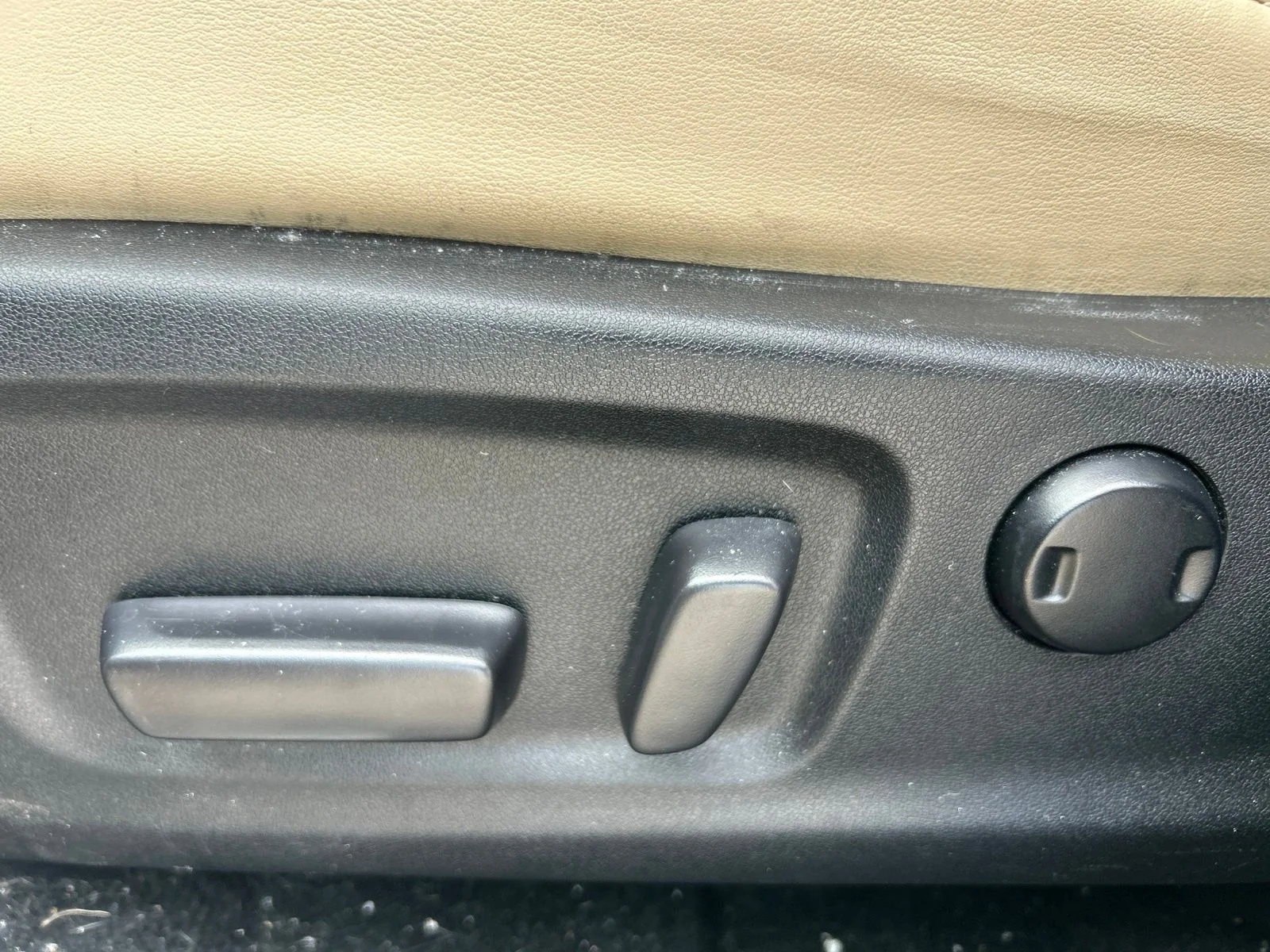 Used 2021 Beige Metallic Lexus 350 image 26