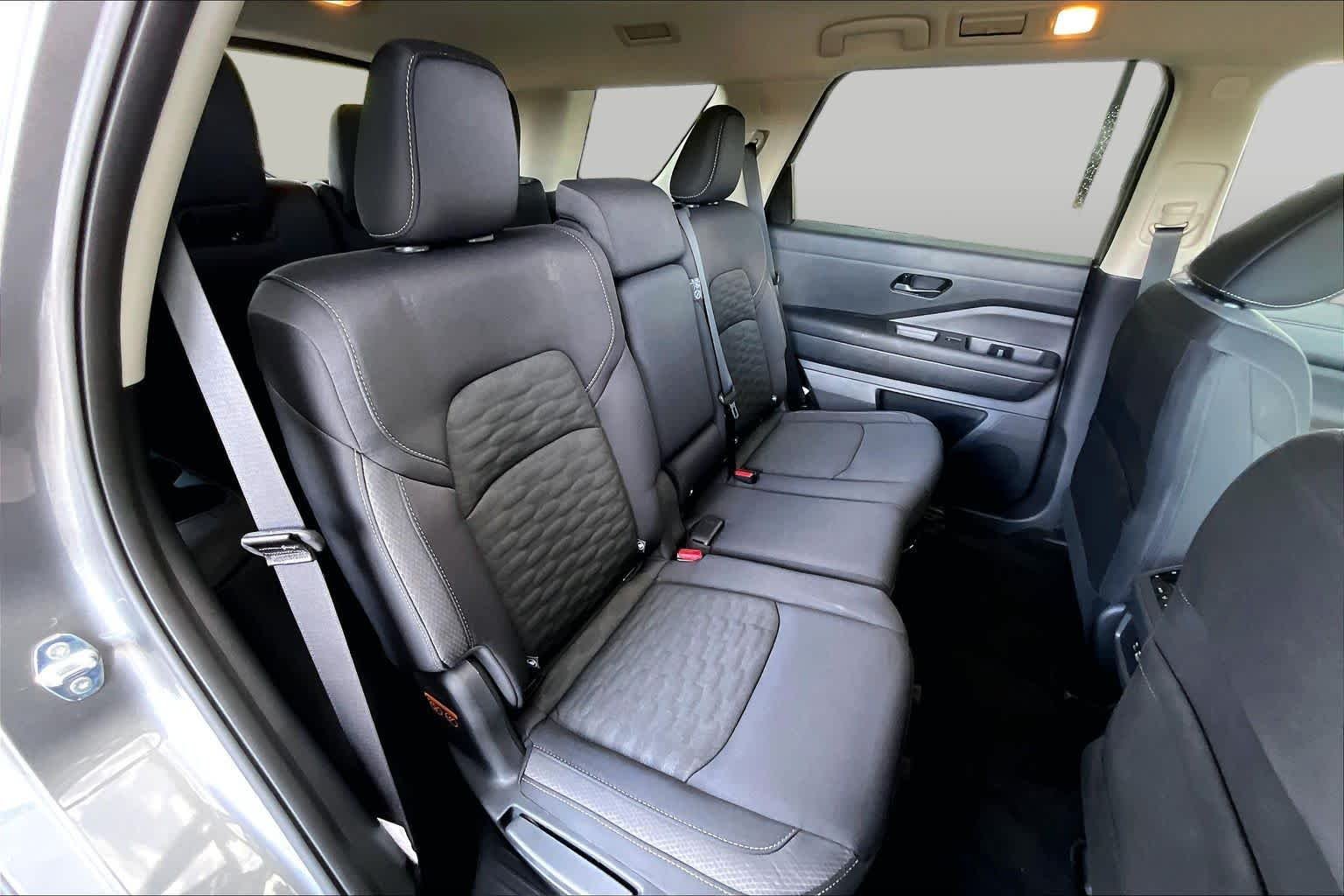 Certified Used 2025 Gun Metallic Nissan SV image 20
