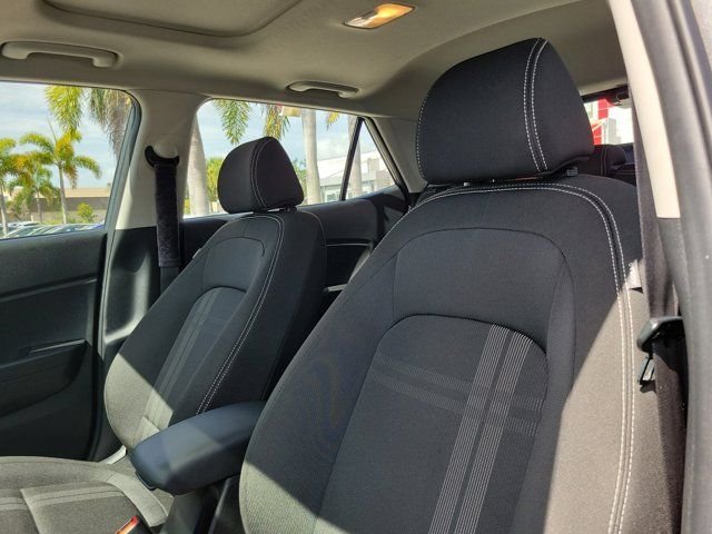2024 Hyundai Venue SEL - Photo 16