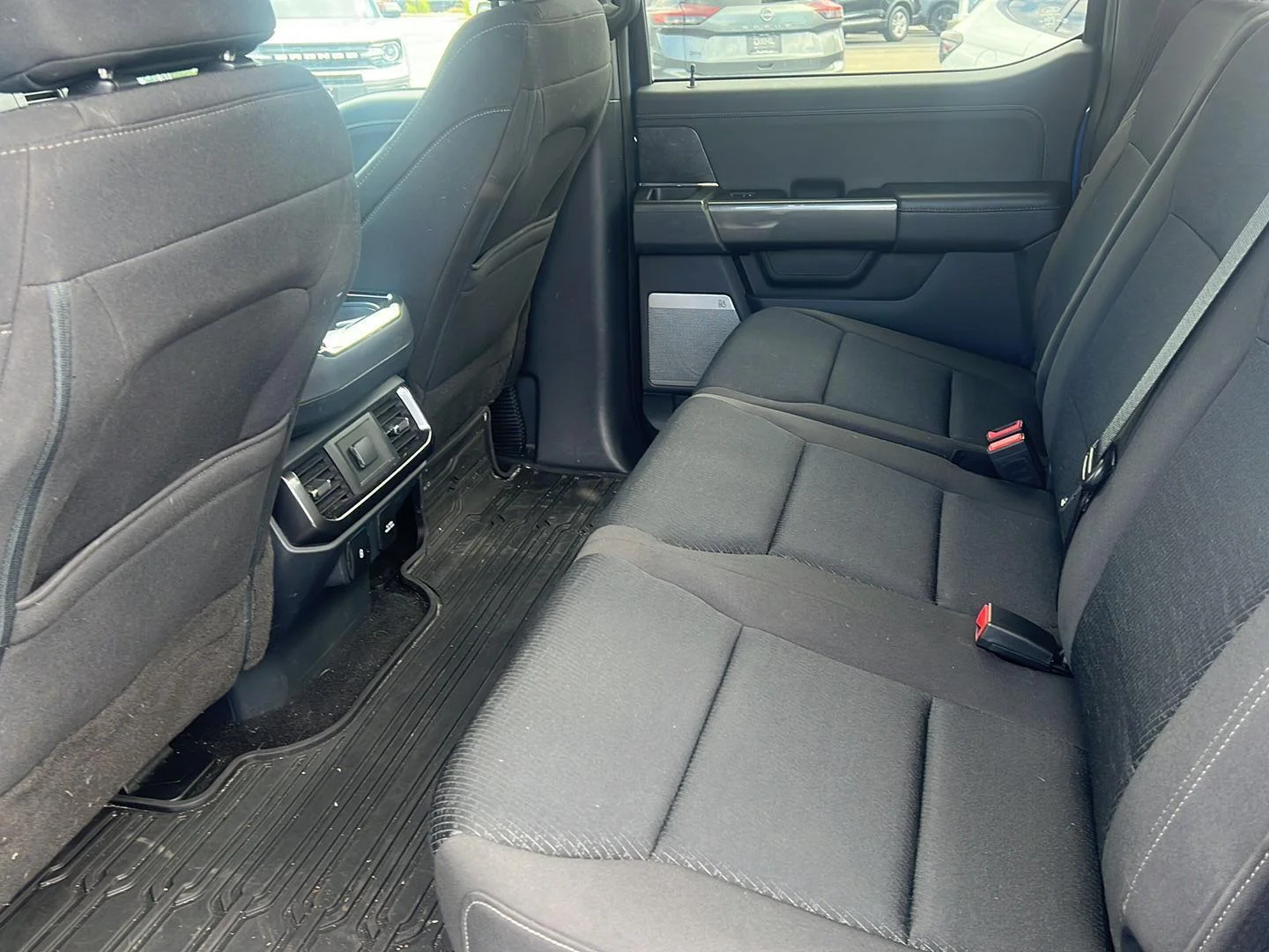 Used 2023 Atlas Blue Ford XLT image 15